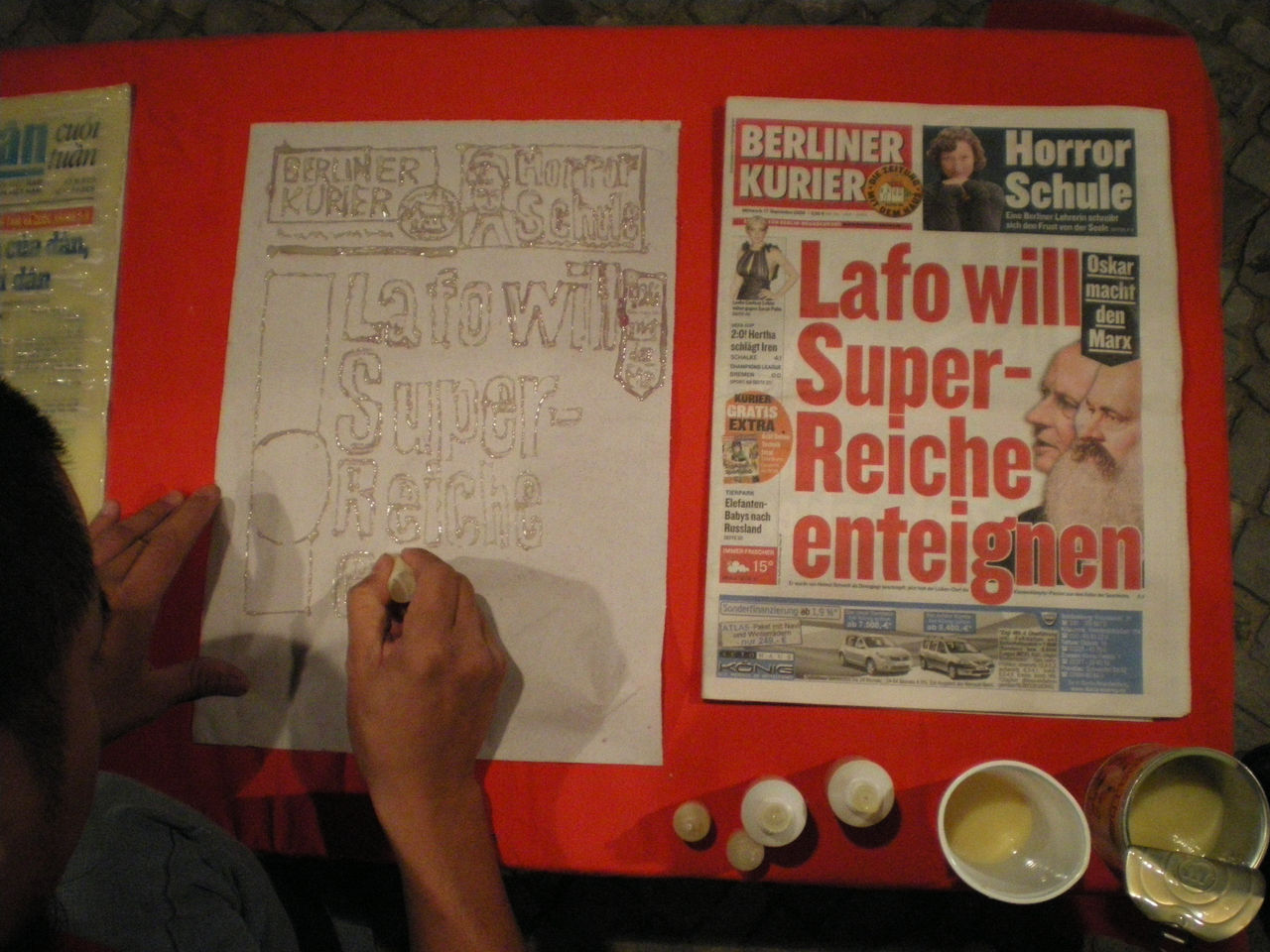 Photographic documentation of RYLLEGA Berlin (Performance by Nguyen Anh Tuan, 19 September 2008)